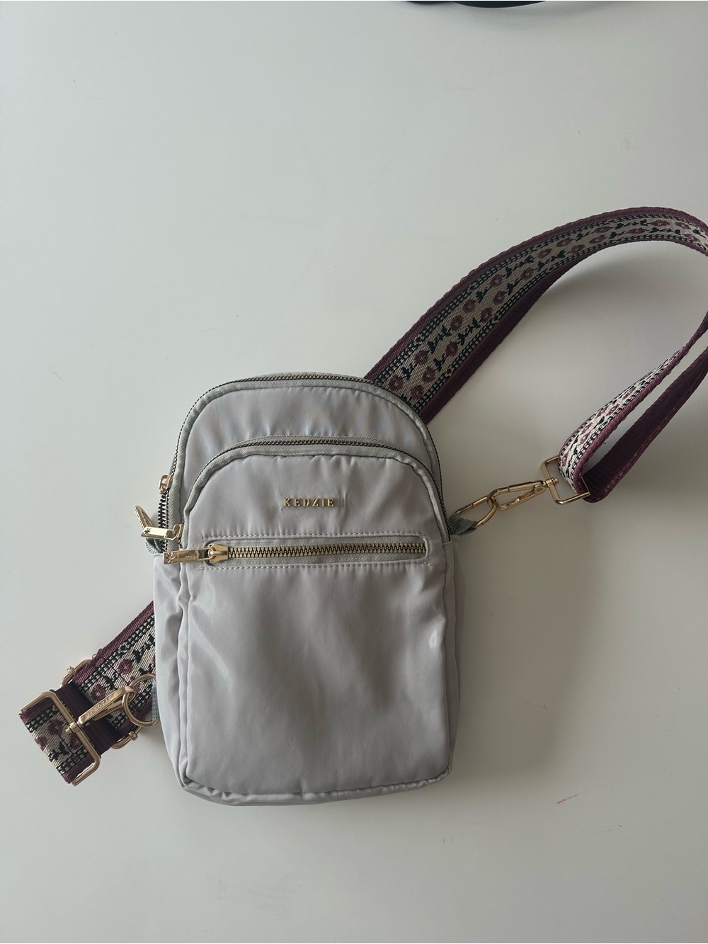 KEDZIE Light Gray Crossbody Travel Bag with Patterned Strap